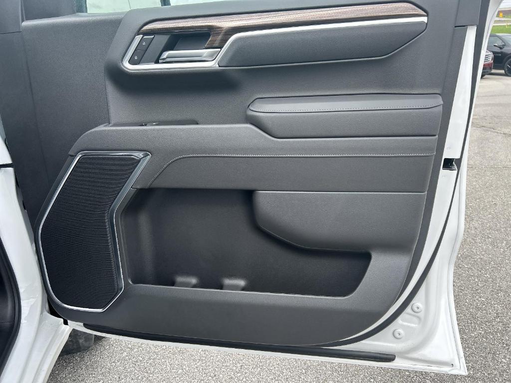 new 2025 Chevrolet Silverado 1500 car, priced at $46,780