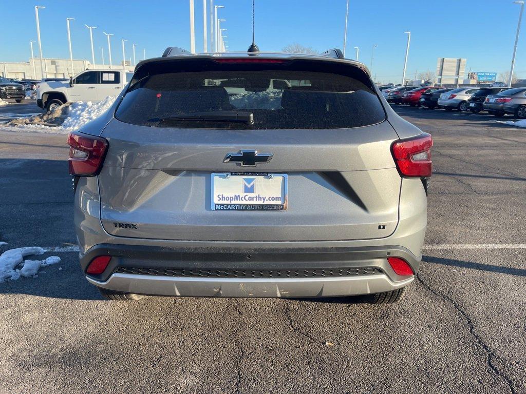 new 2025 Chevrolet Trax car, priced at $25,655