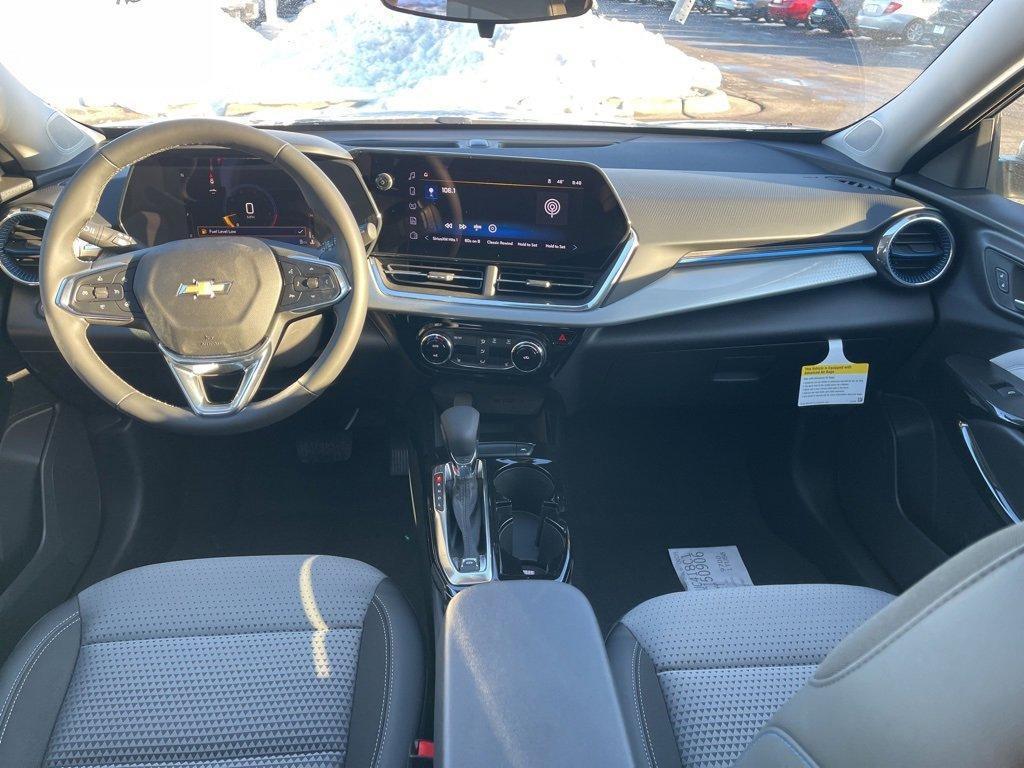 new 2025 Chevrolet Trax car, priced at $25,655