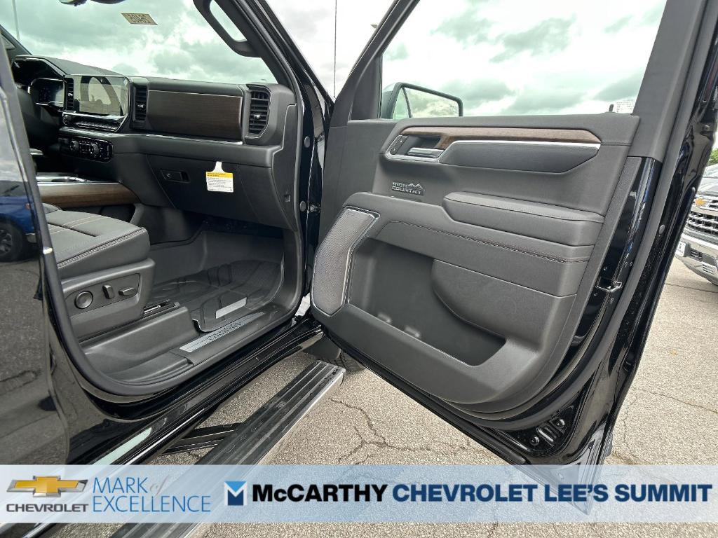 new 2025 Chevrolet Silverado 1500 car, priced at $74,070