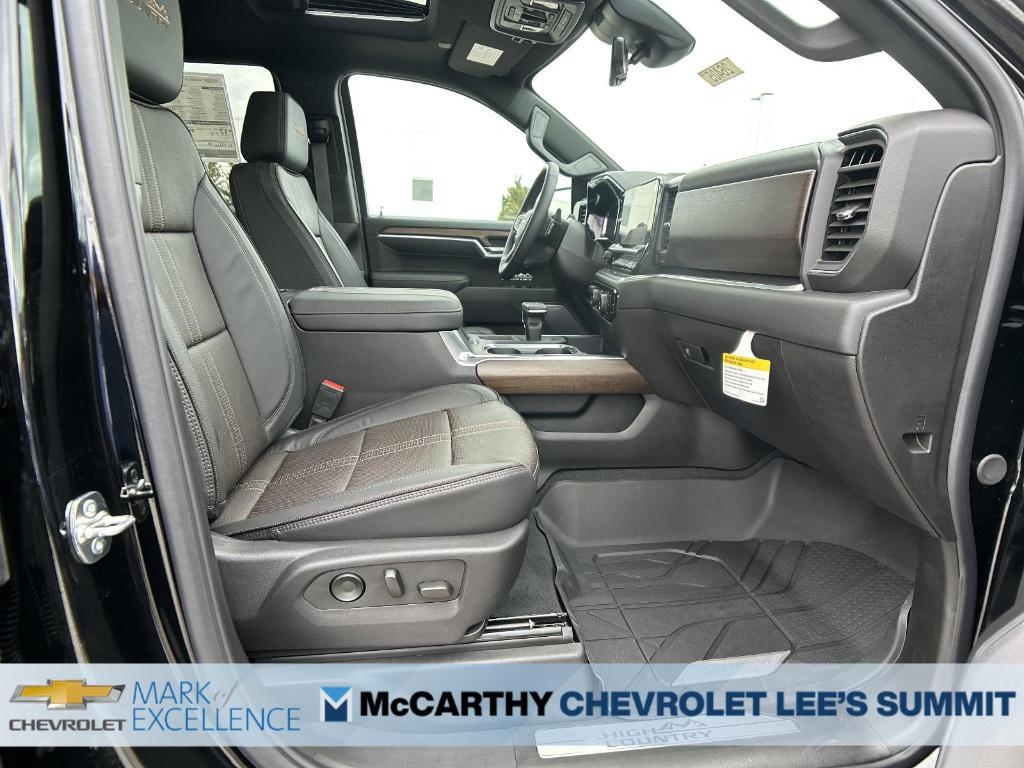 new 2025 Chevrolet Silverado 1500 car, priced at $74,070