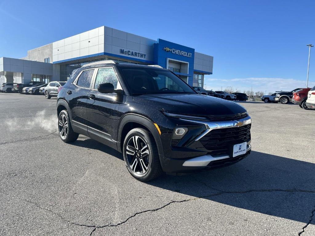 new 2025 Chevrolet TrailBlazer car, priced at $26,325