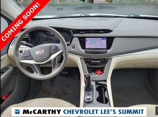 used 2022 Cadillac XT5 car, priced at $34,000