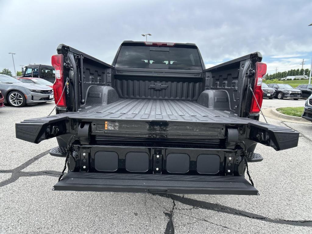 new 2025 Chevrolet Silverado 1500 car, priced at $75,675
