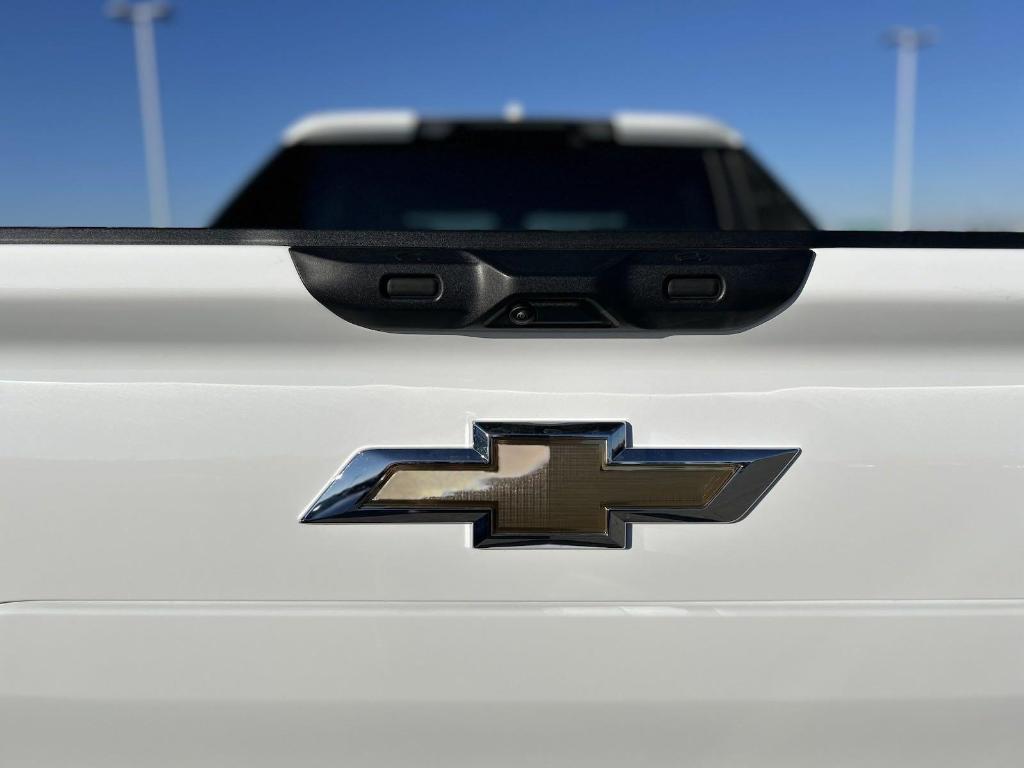 new 2025 Chevrolet Silverado EV car, priced at $72,617