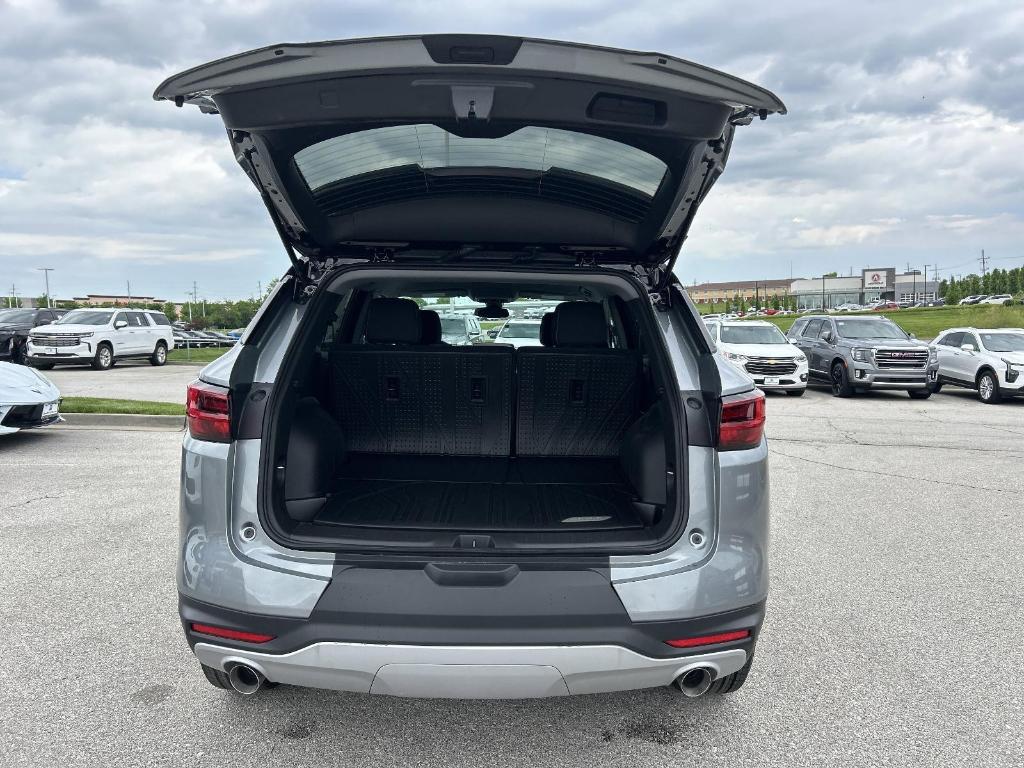 new 2025 Chevrolet Blazer car, priced at $38,265