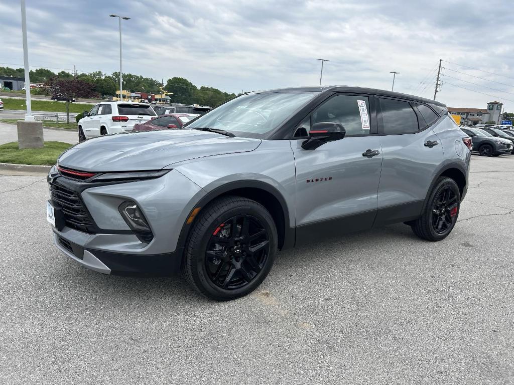 new 2025 Chevrolet Blazer car, priced at $38,265