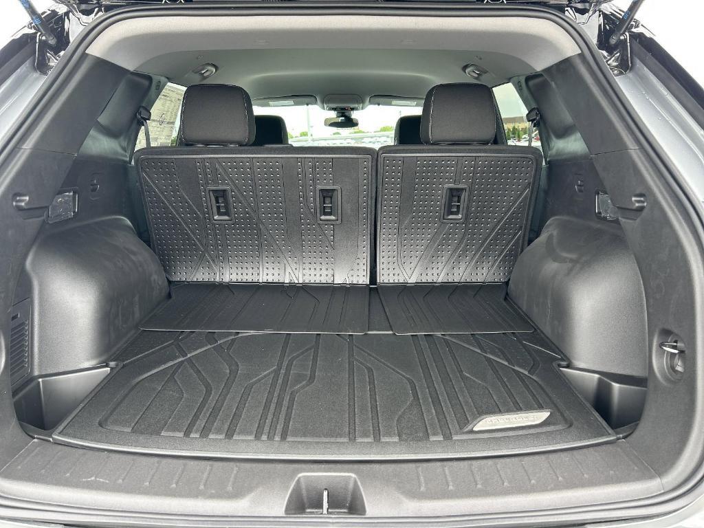new 2025 Chevrolet Blazer car, priced at $38,265