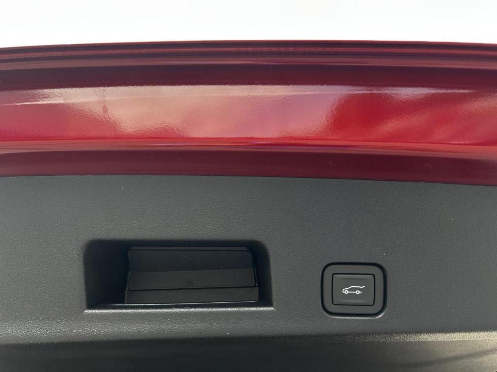 new 2025 Chevrolet Traverse car, priced at $47,825