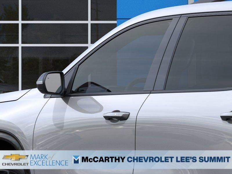 new 2025 Chevrolet Traverse car