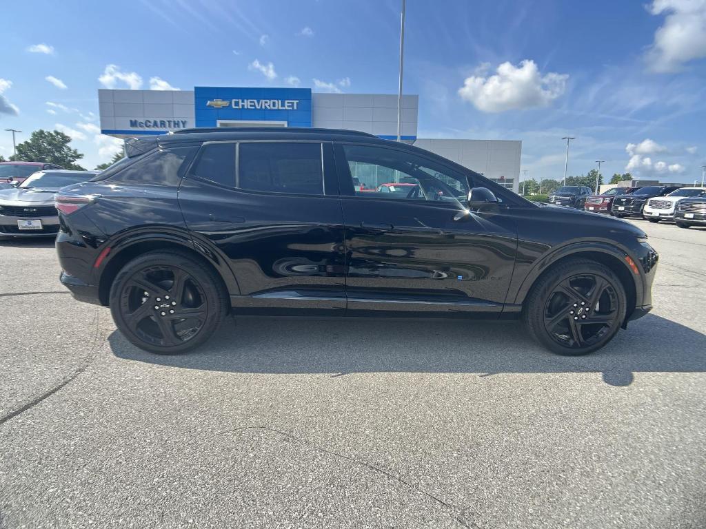 new 2025 Chevrolet Equinox EV car, priced at $34,265