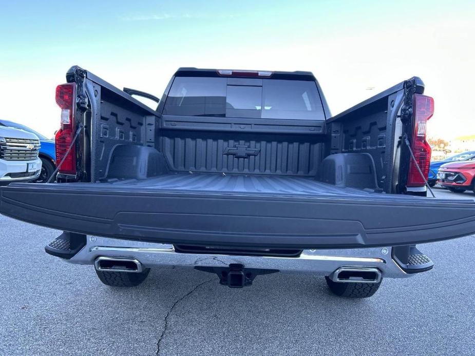 new 2025 Chevrolet Silverado 1500 car, priced at $59,811