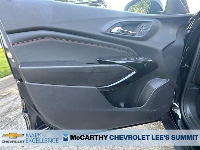 new 2025 Chevrolet Trax car