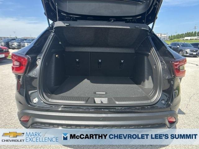 new 2025 Chevrolet Trax car