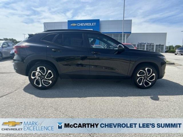 new 2025 Chevrolet Trax car