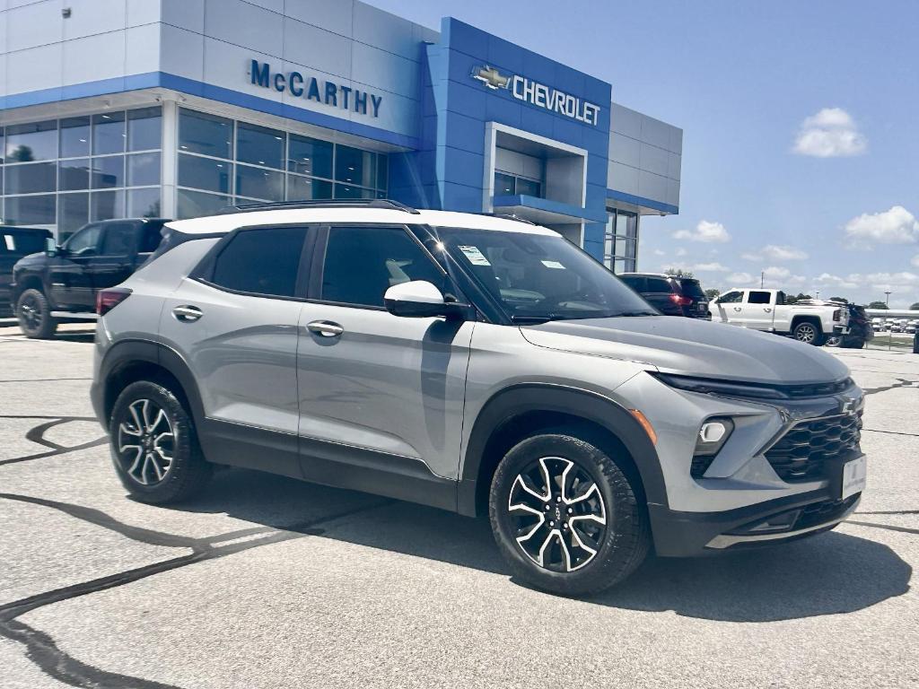 new 2025 Chevrolet TrailBlazer car, priced at $30,085