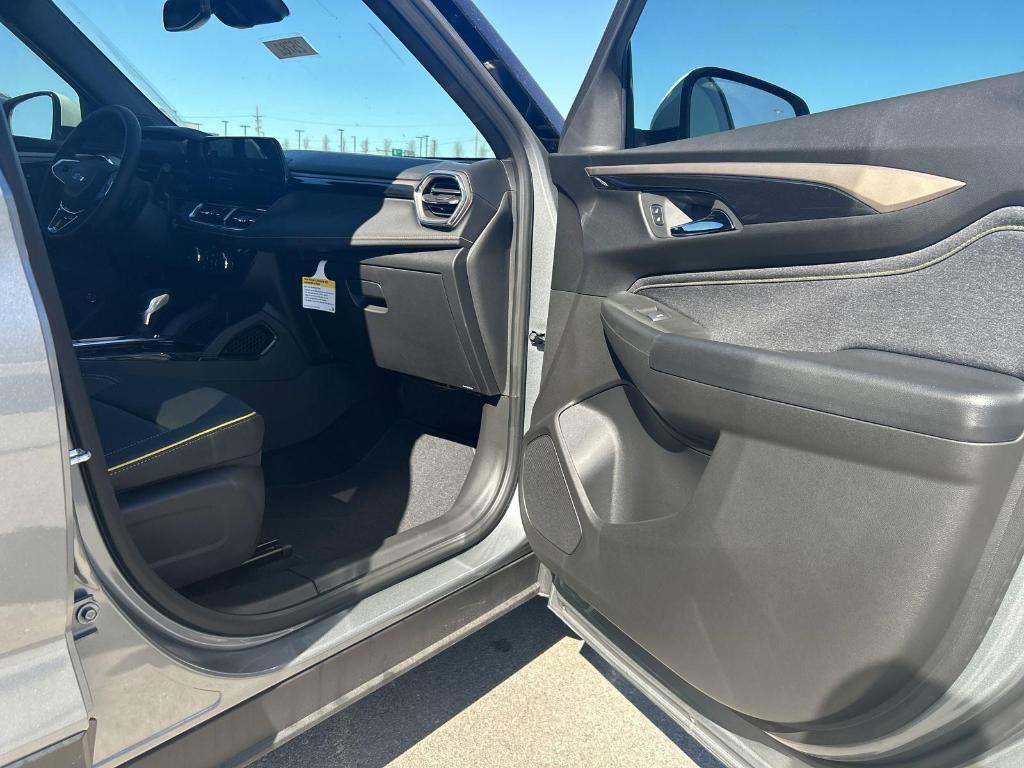 new 2025 Chevrolet TrailBlazer car