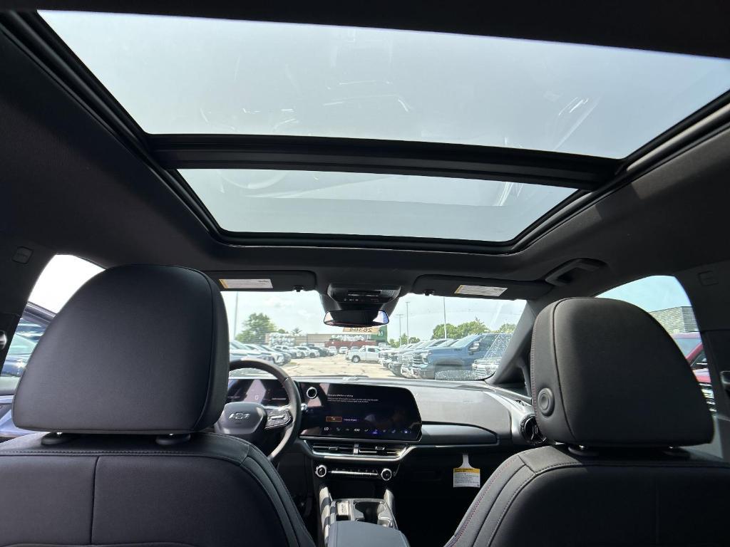 new 2025 Chevrolet Equinox EV car