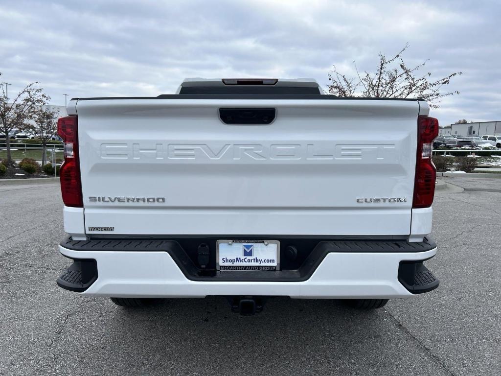 new 2025 Chevrolet Silverado 1500 car, priced at $42,700