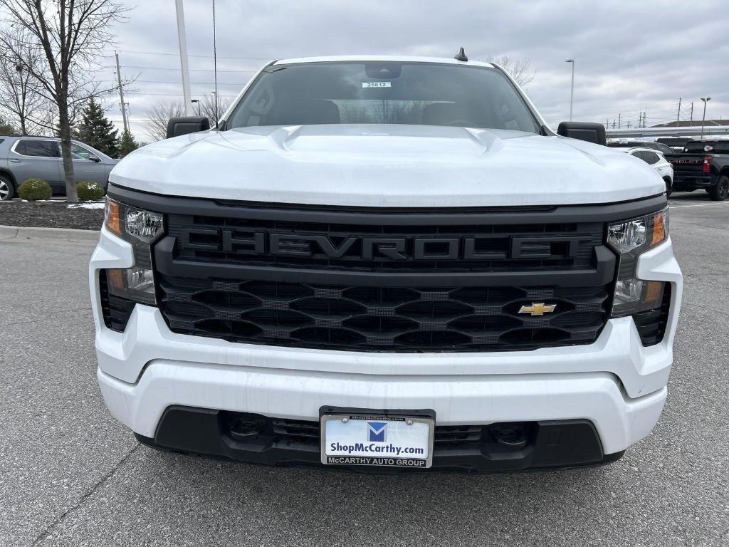 new 2025 Chevrolet Silverado 1500 car, priced at $42,700