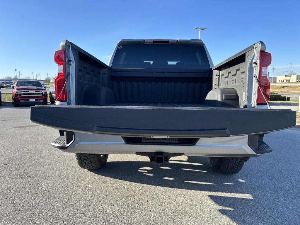 new 2024 Chevrolet Silverado 1500 car, priced at $43,930