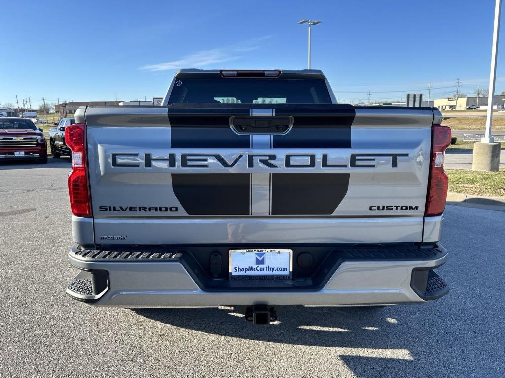 new 2024 Chevrolet Silverado 1500 car, priced at $43,930