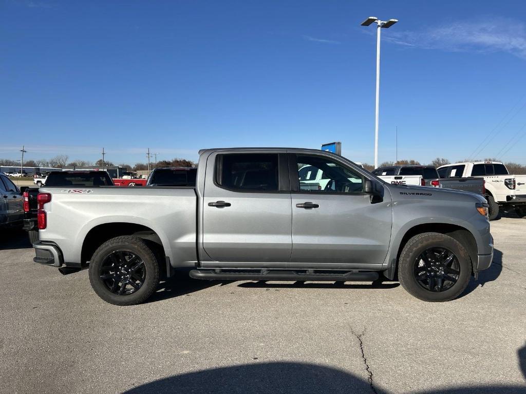 new 2024 Chevrolet Silverado 1500 car, priced at $43,930