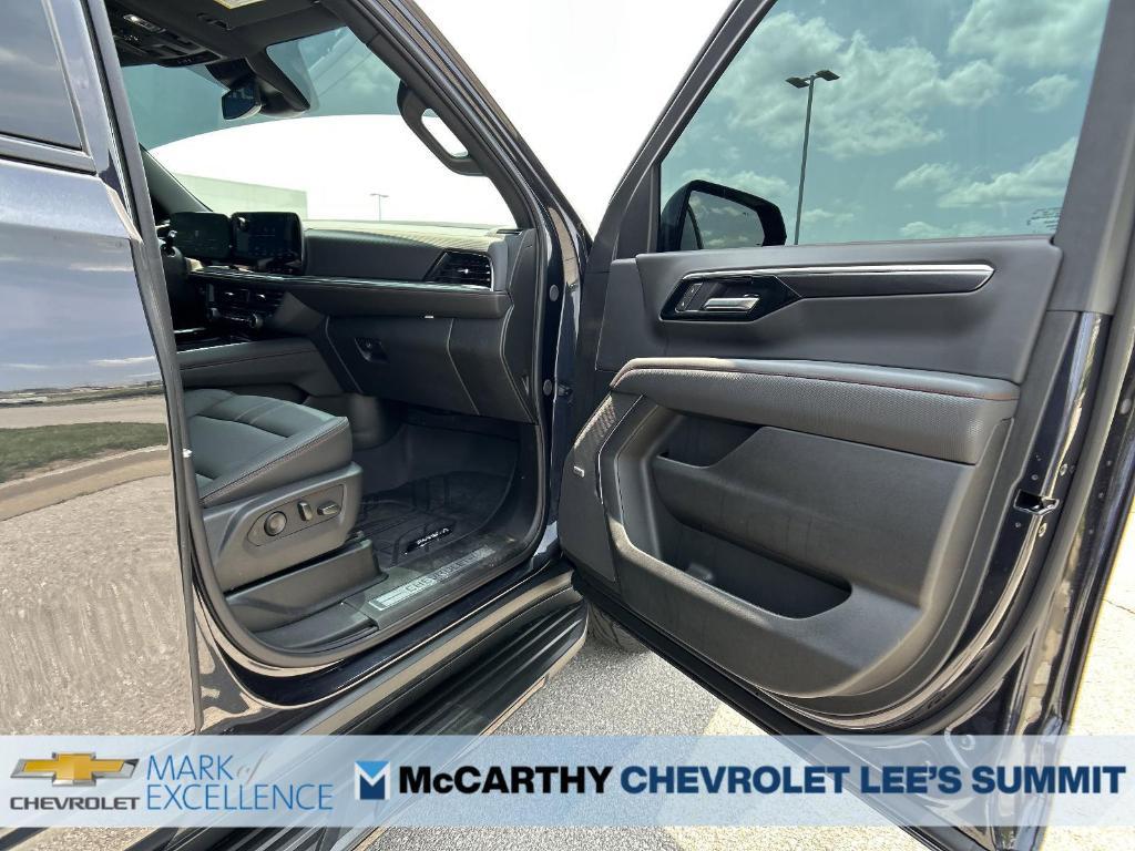 new 2025 Chevrolet Suburban car, priced at $85,815