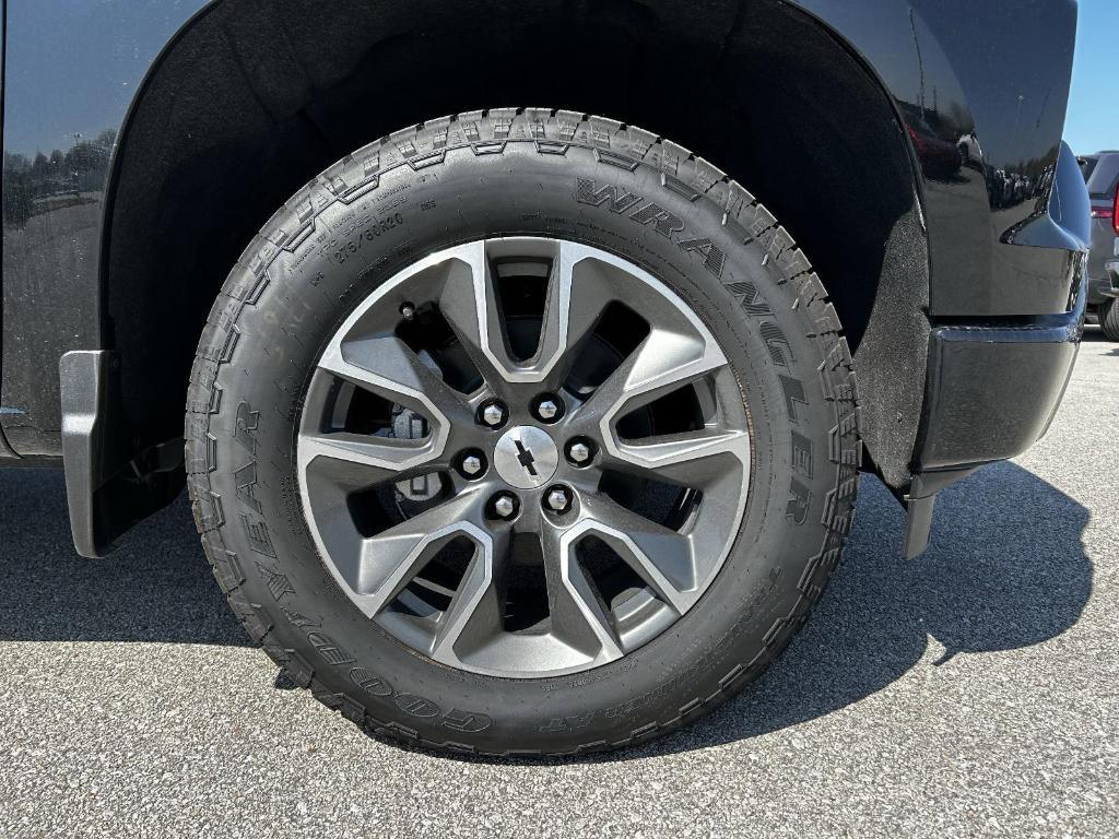 new 2025 Chevrolet Silverado 1500 car, priced at $53,040