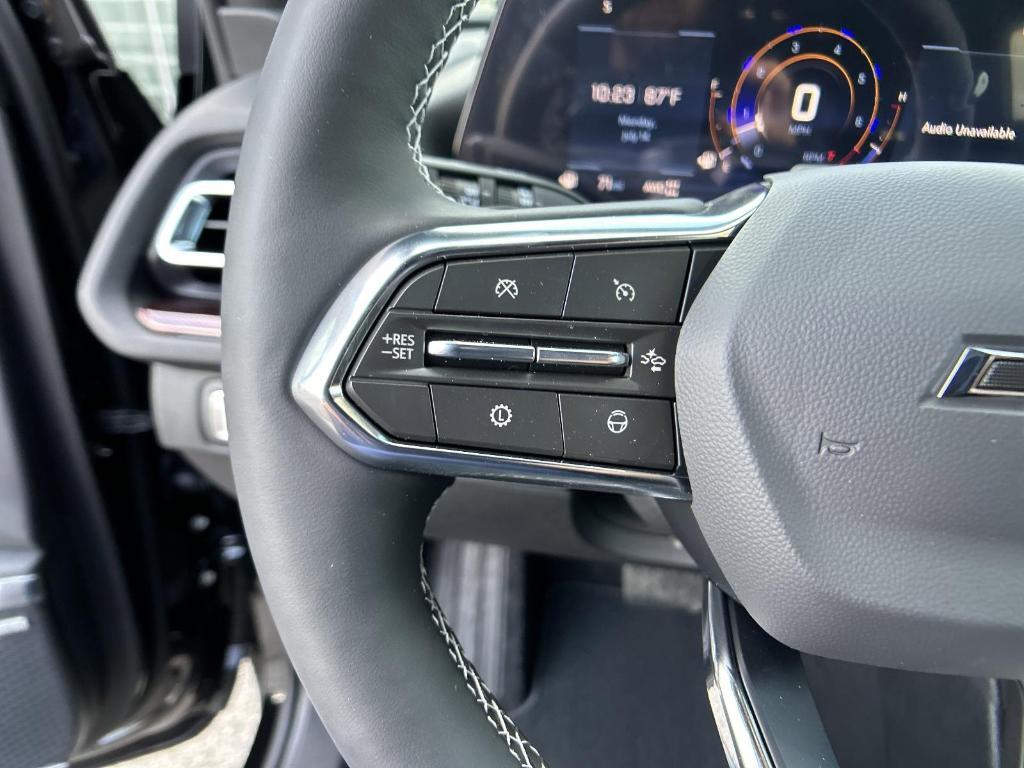 new 2025 Chevrolet Traverse car, priced at $57,130