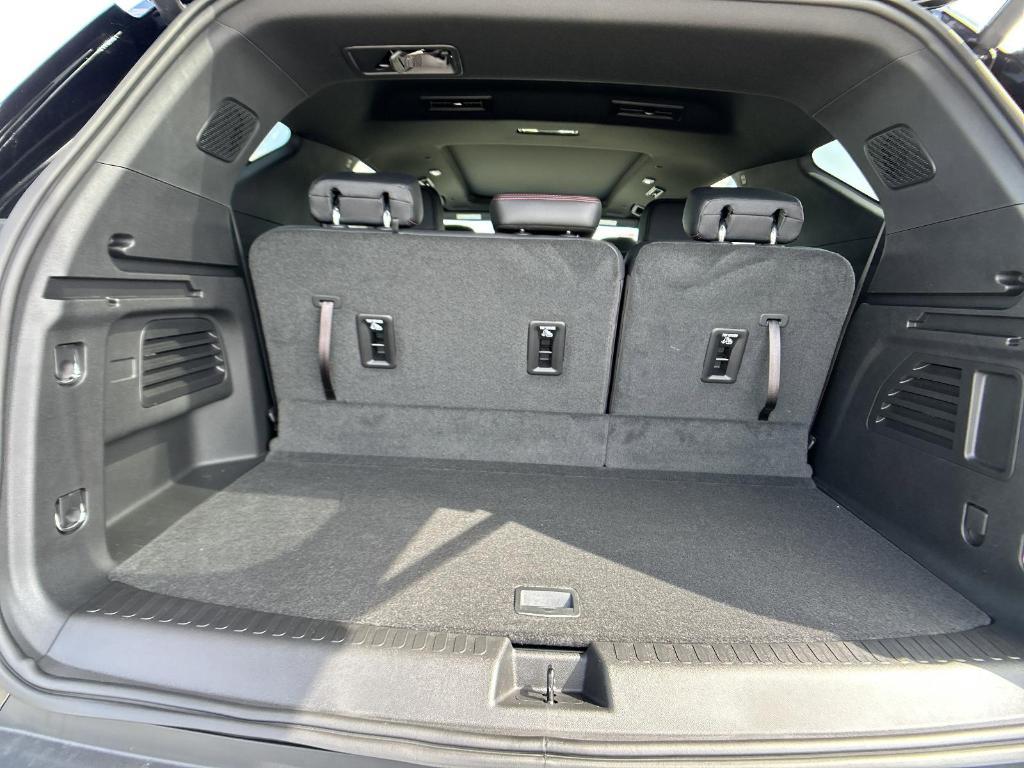 new 2025 Chevrolet Traverse car, priced at $57,130