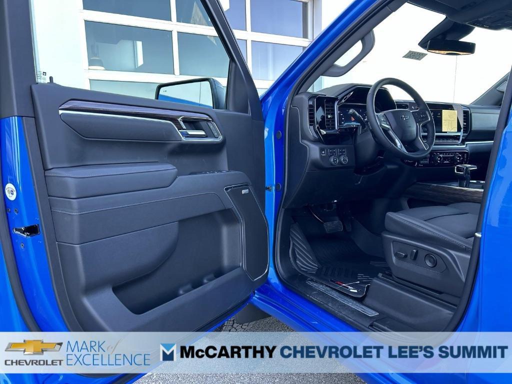 new 2025 Chevrolet Silverado 1500 car, priced at $51,895