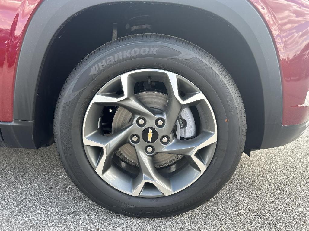 new 2025 Chevrolet Trax car, priced at $25,385
