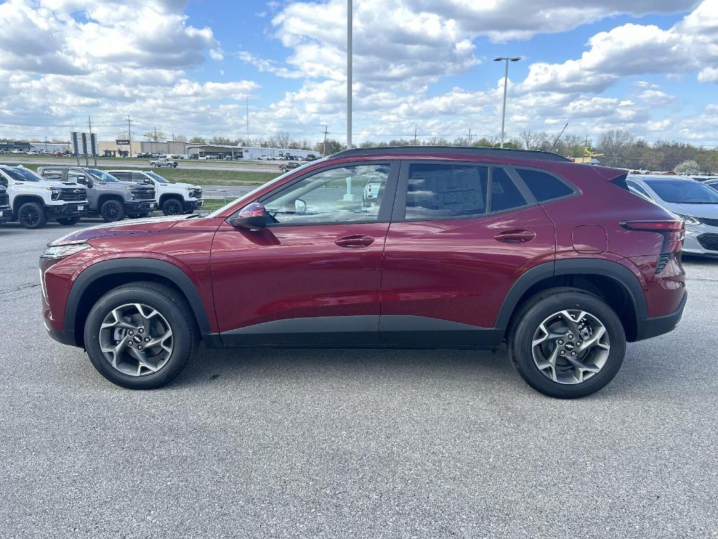 new 2025 Chevrolet Trax car, priced at $25,385