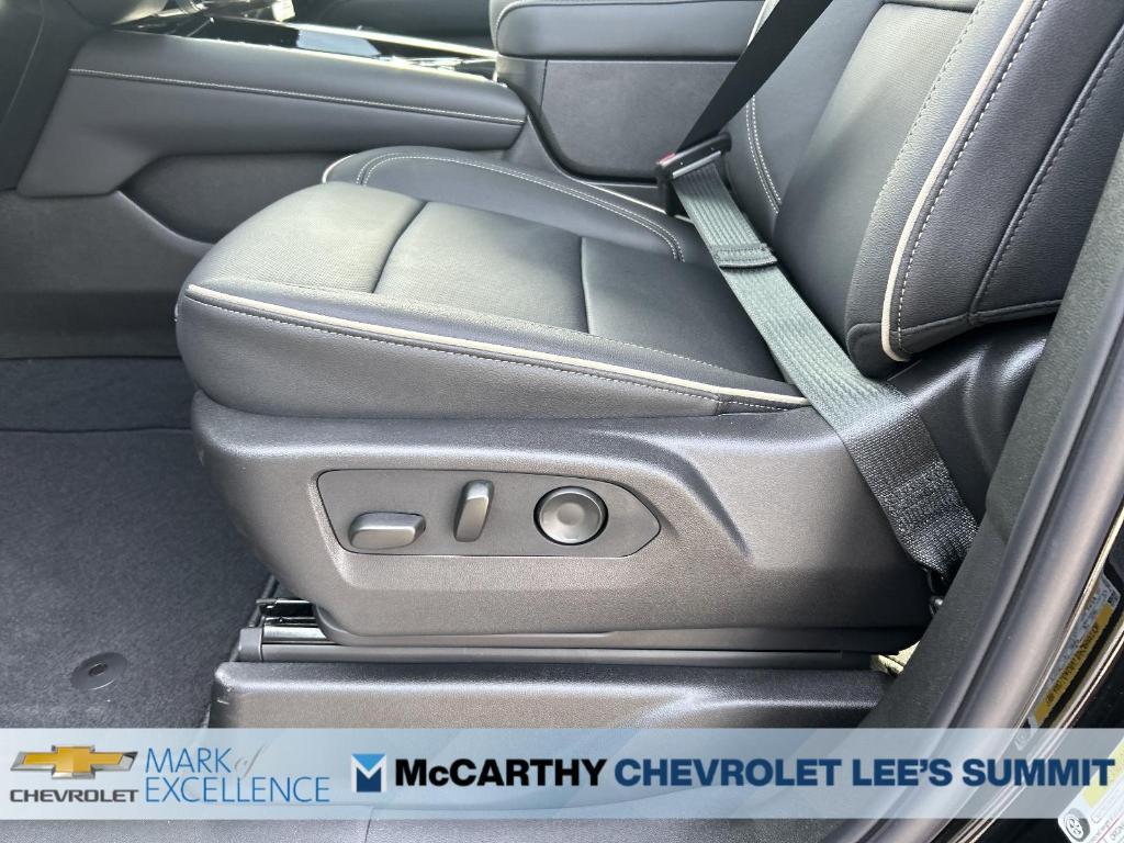 new 2025 Chevrolet Suburban car, priced at $76,595