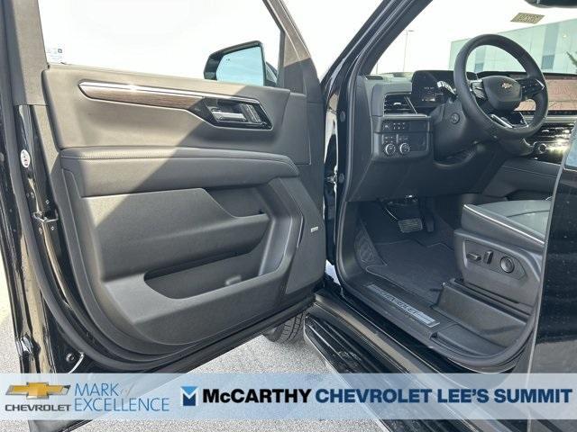 new 2025 Chevrolet Suburban car, priced at $74,595