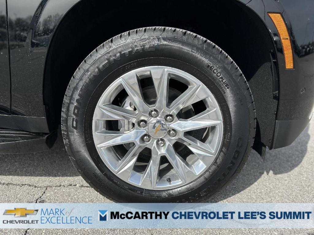 new 2025 Chevrolet Suburban car, priced at $76,595