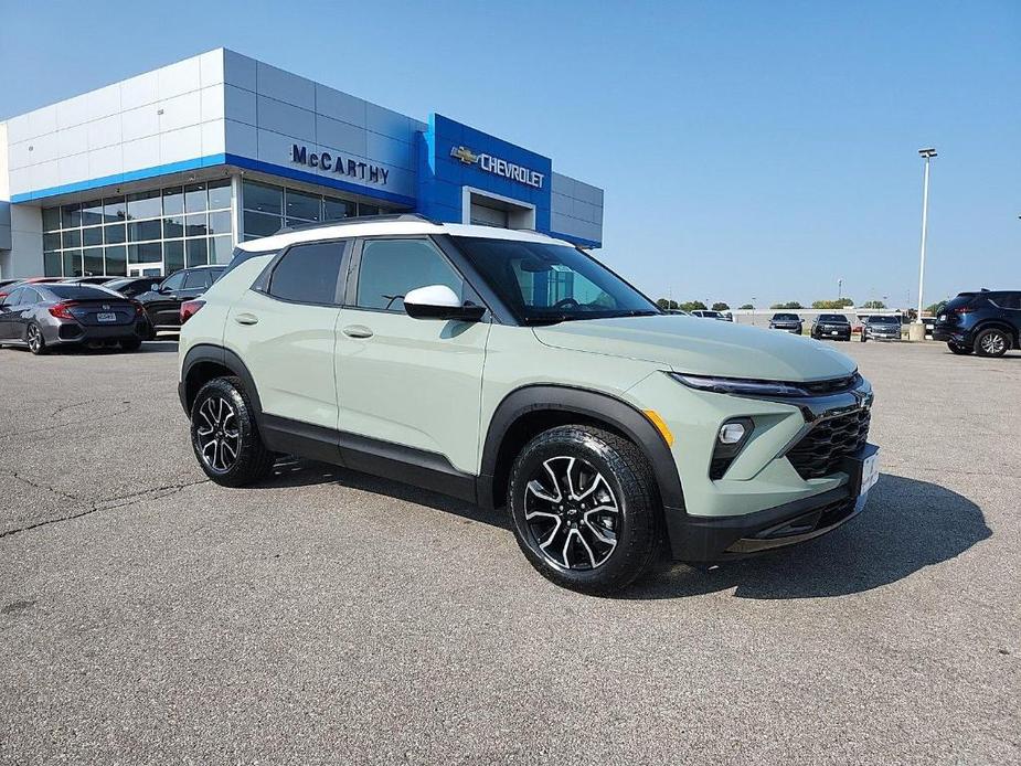 new 2025 Chevrolet TrailBlazer car, priced at $28,450