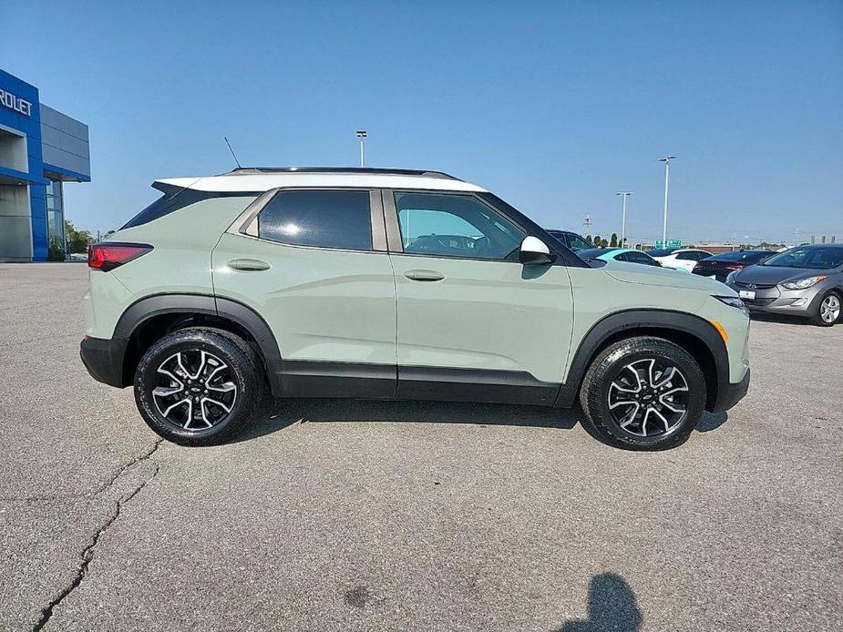 new 2025 Chevrolet TrailBlazer car, priced at $28,450