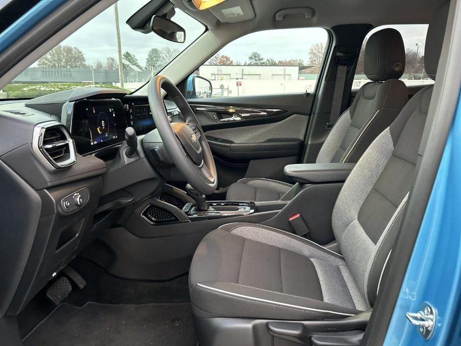 new 2025 Chevrolet TrailBlazer car, priced at $23,490