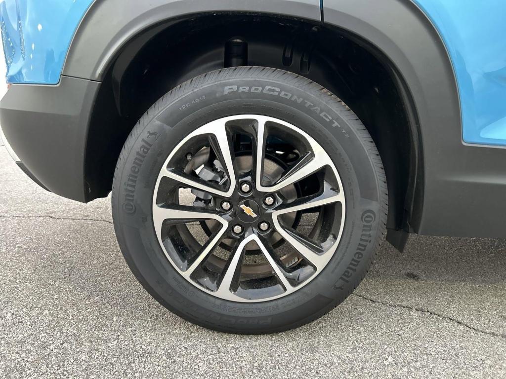 new 2025 Chevrolet TrailBlazer car, priced at $23,490