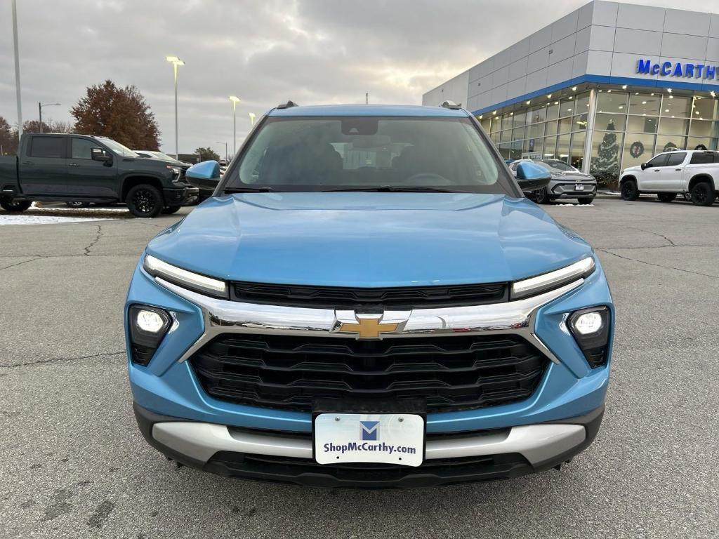 new 2025 Chevrolet TrailBlazer car, priced at $23,490