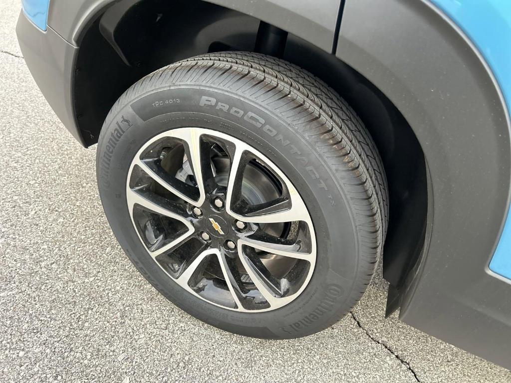 new 2025 Chevrolet TrailBlazer car, priced at $23,490