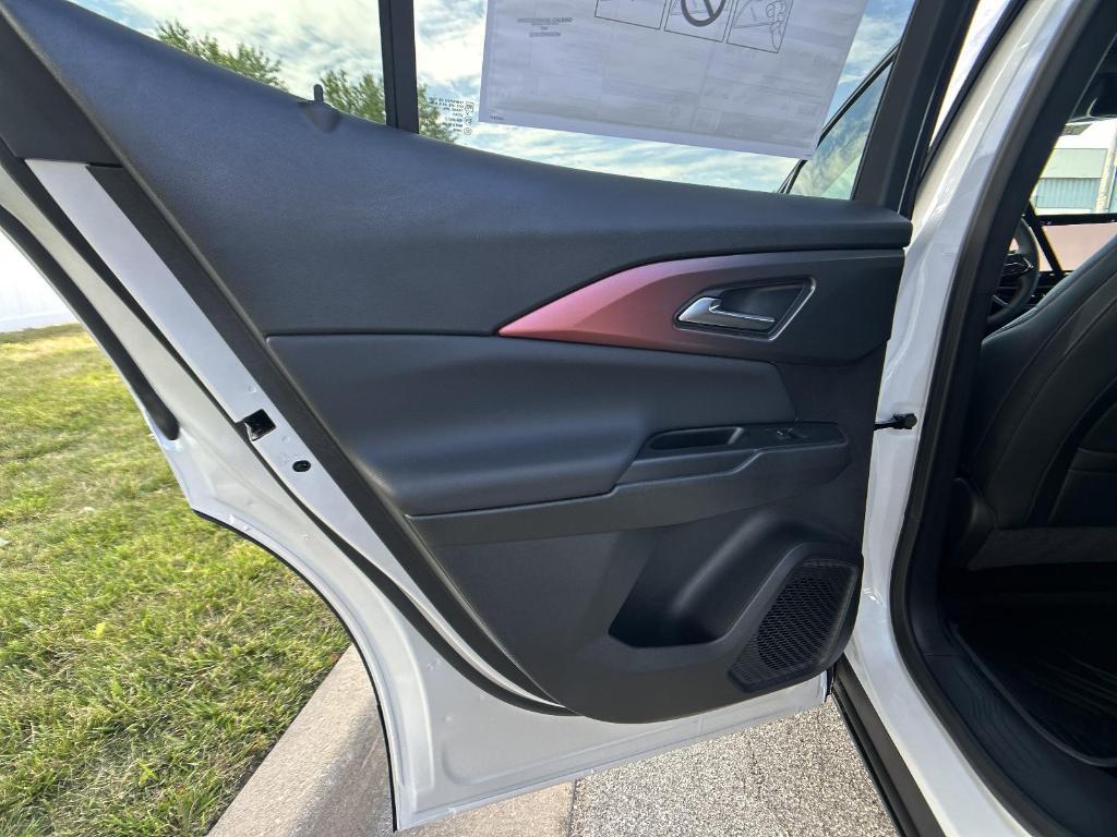 new 2025 Chevrolet Equinox EV car