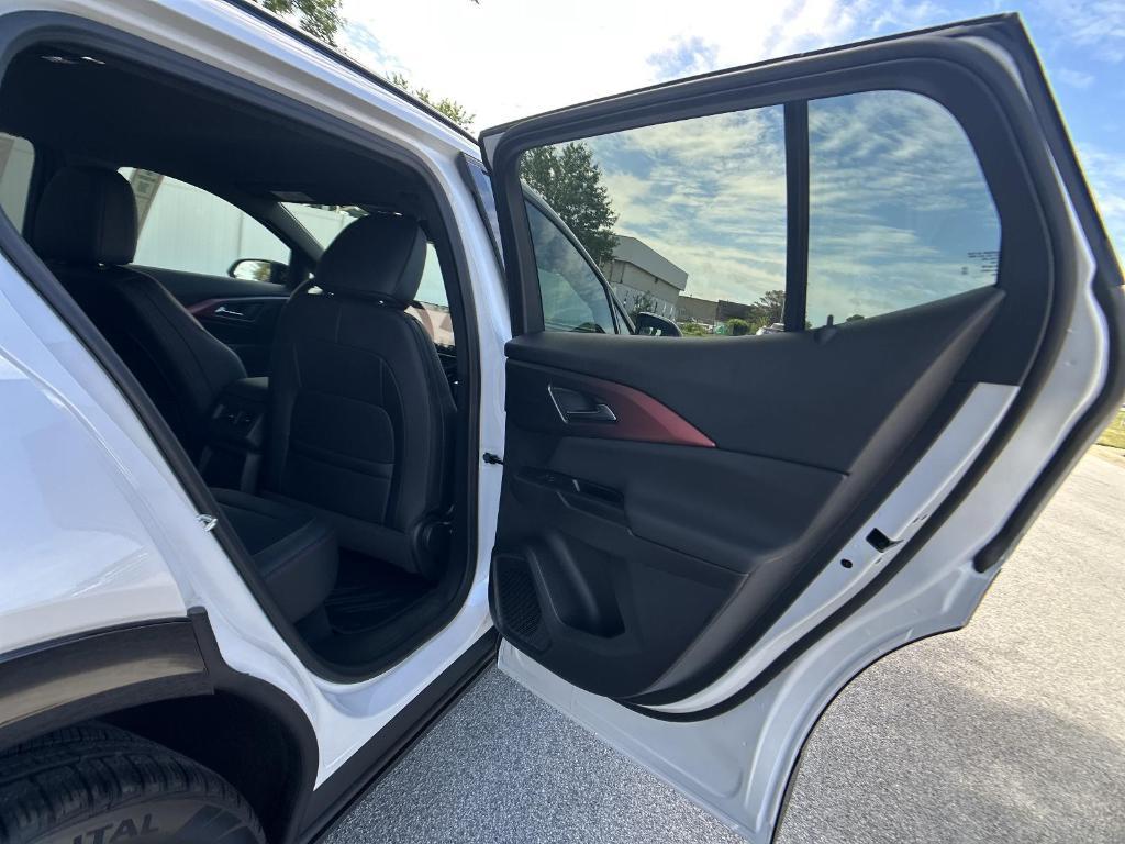 new 2025 Chevrolet Equinox EV car