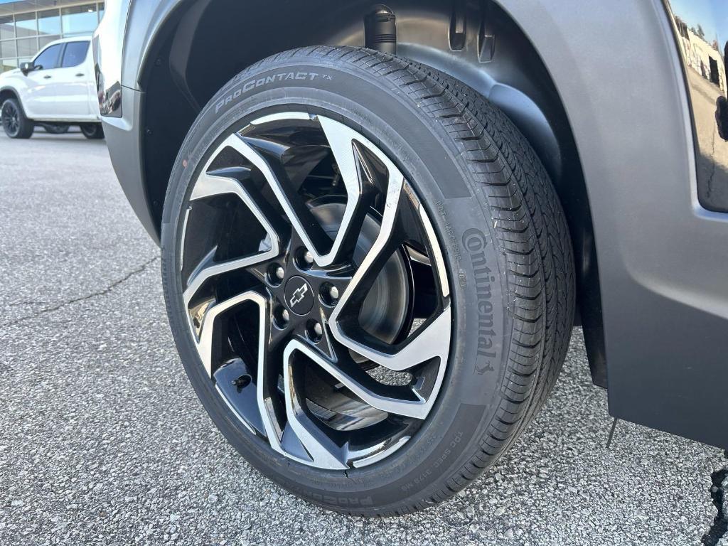 new 2025 Chevrolet TrailBlazer car, priced at $30,883