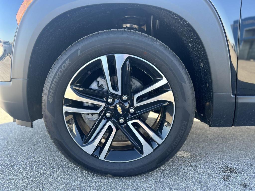 new 2025 Chevrolet TrailBlazer car, priced at $26,720