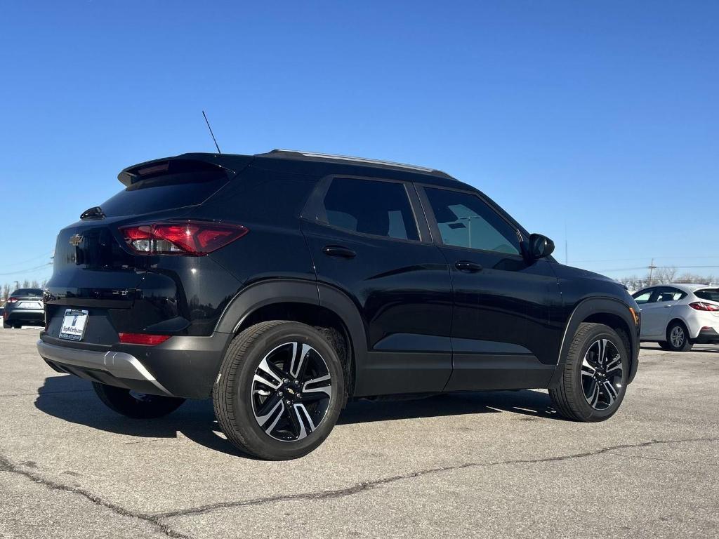 new 2025 Chevrolet TrailBlazer car, priced at $26,720