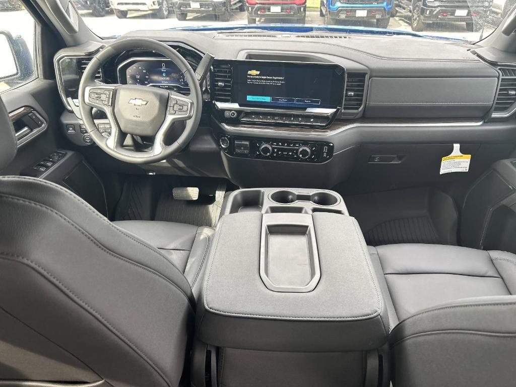 new 2025 Chevrolet Silverado 1500 car, priced at $52,605