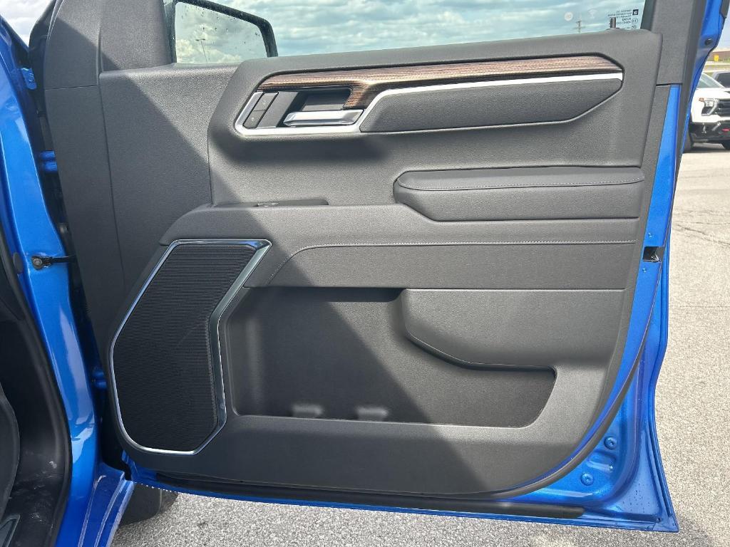 new 2025 Chevrolet Silverado 1500 car, priced at $52,605